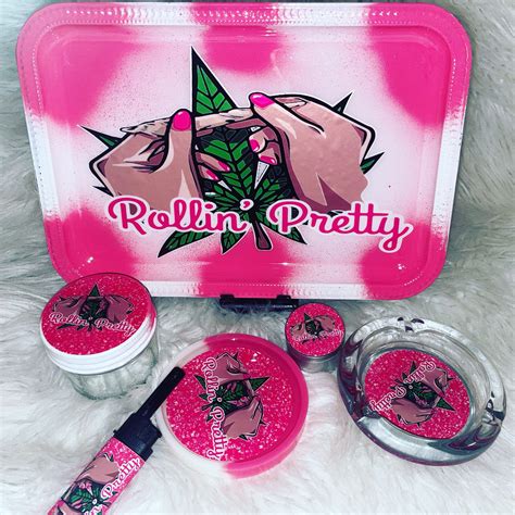 Diy Resin Tray, Diy Resin Crafts, How To Roll Weed, Barbie Birthday, Birthday Cakes, Fille ...