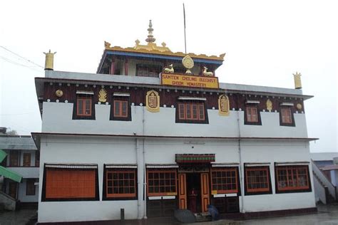 2024 Darjeeling Tea Estate & Gangtok Monasteries Tours