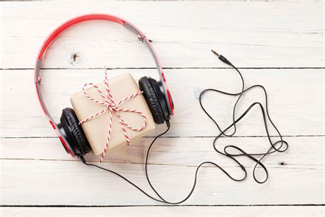 6 Holiday Playlists from Our Music Experts - Lamar University