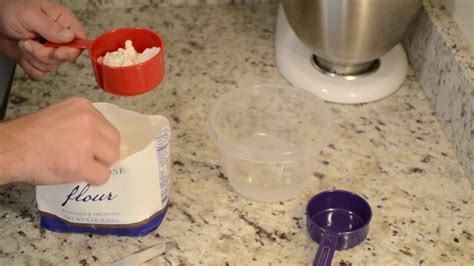 Quick way to aerate flour - YouTube