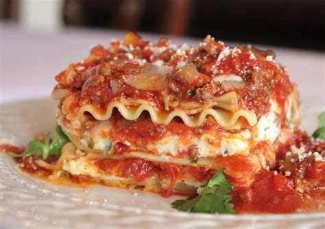 Lasagne Bolognese - en.Kung-Food | Homemade lasagna, Homemade lasagna ...