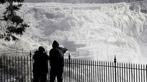 What is a 'frost quake'? Explaining the weather phenomenon - ABC News