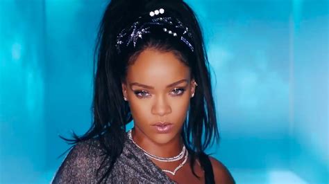 Top 10 Best Rihanna Music Videos - YouTube