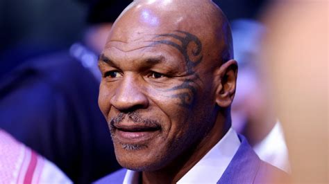 Mike Tyson Reportedly Partied At Tucker Carlson's House Before His Fox ...