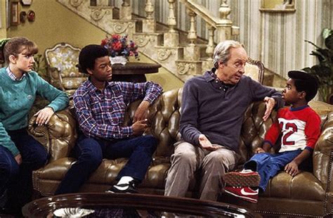 Different Strokes (1978) Retro TV Review Diff'rent Strokes — When It Was Cool - Retro Pop ...