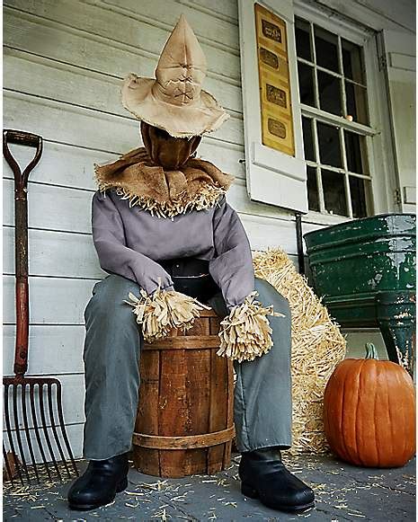 Spirit halloween sitting scarecrow - lagoagrio.gob.ec