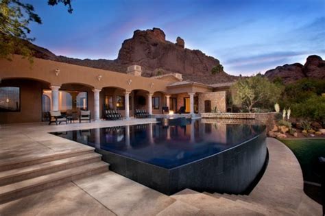 17 Magnificent Small Infinity Swimming Pool Designs To Cool Off In Your ...