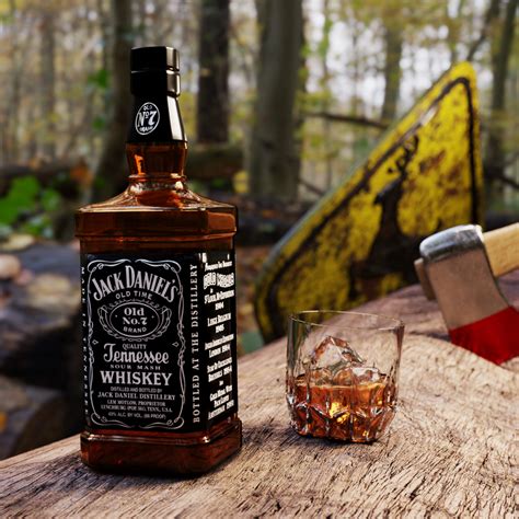 Jack Daniel´s Bottle | CGTrader