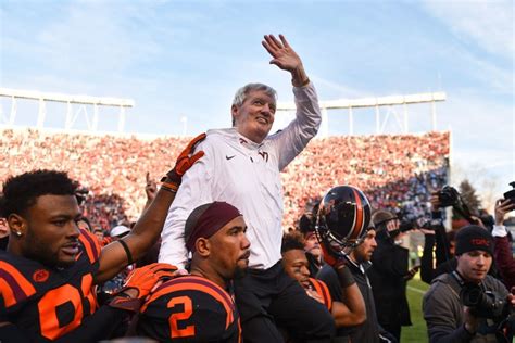 Frank Beamer looks back at his legendary career before his final game - Sports Illustrated