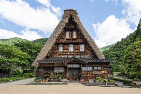 This 170-year-old Japanese village home can be yours for free | Condé ...