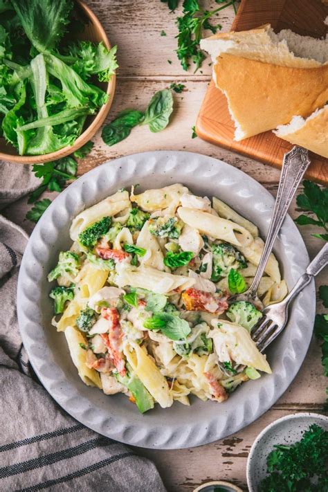 Chicken Alfredo Casserole - The Seasoned Mom