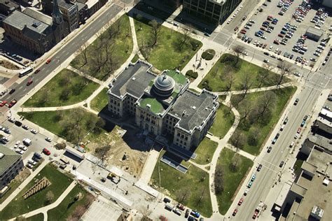 Aerial view of Toledo, Ohio courthouse Free Photo Download | FreeImages