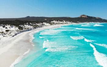 Lucky Bay / Western Australia / Australia // World Beach Guide