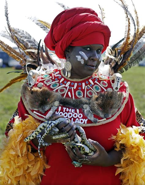 Voodoo Bone Lady of New Orleans | New orleans, Lady, Voodoo