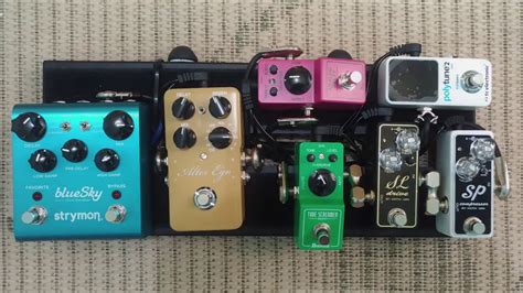 Mini pedalboard (time lapse of this setup) - YouTube