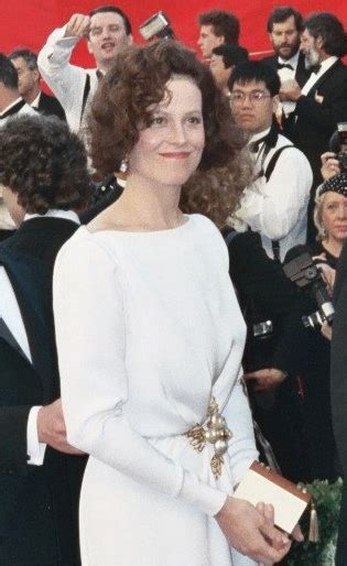 List of awards and nominations received by Sigourney Weaver - Wikiwand