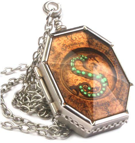 HARRY POTTER REPLICA 1/1 THE HORCRUX LOCKET - Archonia.com