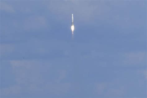 Rocket startup’s Cape Canaveral launch debut ends in ocean crash