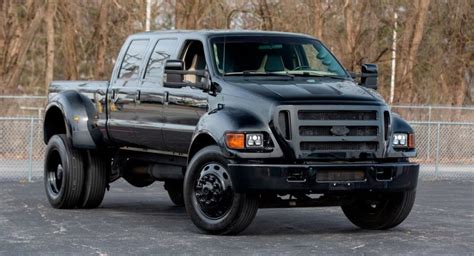 Want The Biggest, Meanest Pickup In The ‘Hood? Try This Six-Door 2005 Ford F650 | Carscoops