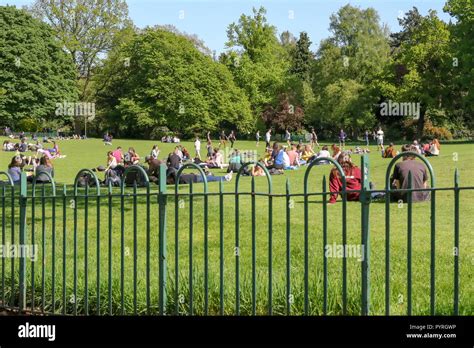 Belfast park hi-res stock photography and images - Alamy