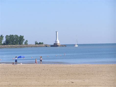 Huron Lighthouse | Huron ohio, Ohio lighthouses, Pier fishing