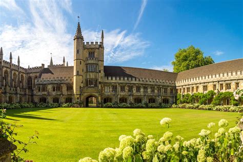 Visiting Magdalen College in Oxford | englandrover.com