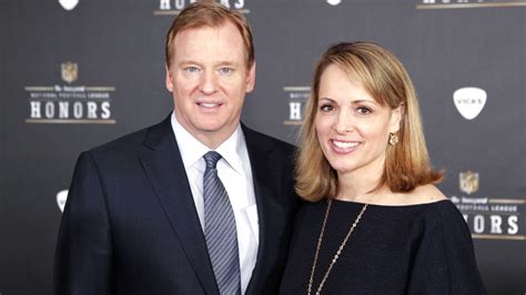 Roger Goodell's wife was tweeting incognito in defense - ESPN