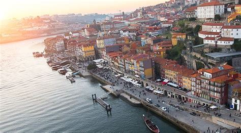 Ribeira - One of the most beautiful and liveliest areas of Porto.