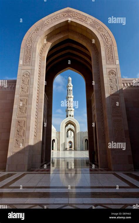 Architecture of the Grand Mosque in Muscat, Oman Stock Photo - Alamy