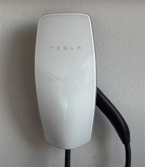 Tesla Charging Options at Home - EVERYDAY CHRIS