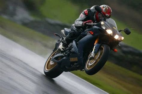 R1 Wheelie | Sport Bike Mania | Pinterest