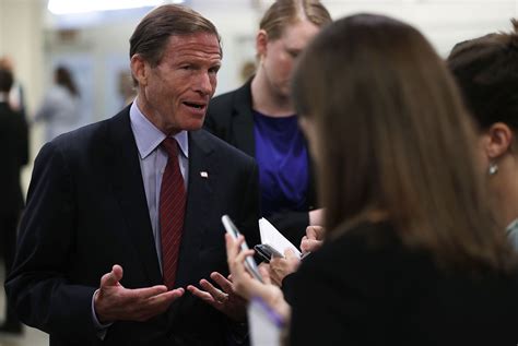 Richard Blumenthal & Vietnam Service: 5 Fast Facts