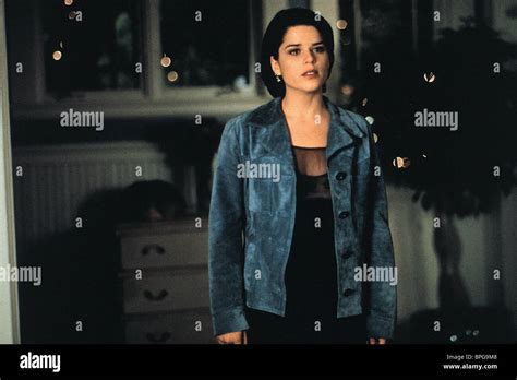 NEVE CAMPBELL SCREAM 2 (1997 Stock Photo: 31091656 - Alamy