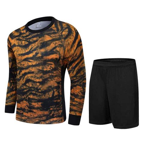 GOALKEEPER UNIFORM – Golden Players