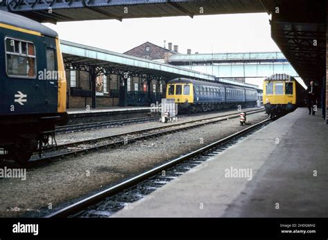 Rail cars at Worcester Shrub Hill station in 1976 Stock Photo - Alamy