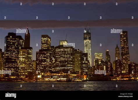 manhattan skyline from dumbo, new york, usa Stock Photo - Alamy