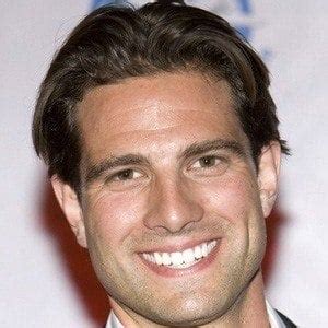 Scott McGillivray - Bio, Family, Trivia | Famous Birthdays