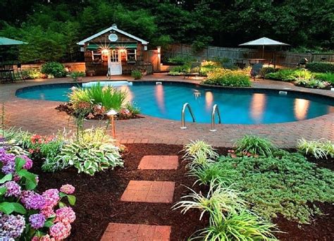 Pool Landscaping Ideas on a Budget