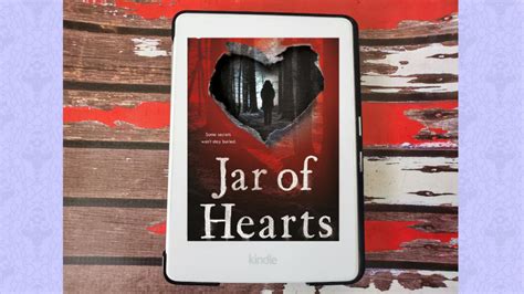 Book Review: Jar of Hearts | Jennifer Hillier