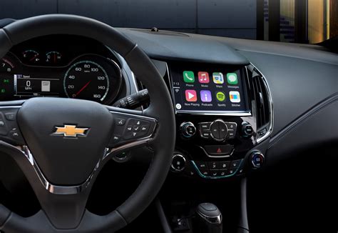 2016 Chevrolet Cruze steering wheel - MotorBash.com