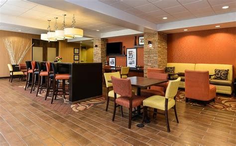 Hampton Inn Clinton - UPDATED 2018 Prices & Hotel Reviews (Iowa) - TripAdvisor