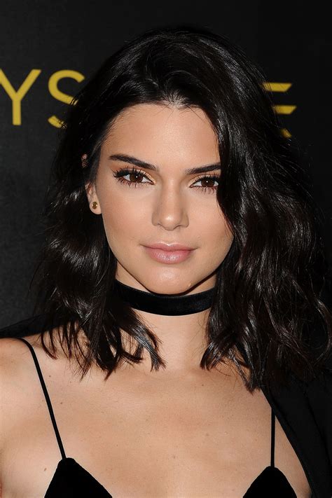Kendall Jenner Officially Figured Out How to Get the Perfect Haircut Kendall Jenner Cabello ...