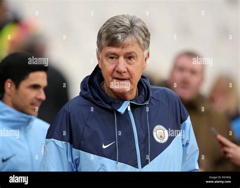 Brian kidd manchester city hi-res stock photography and images - Alamy