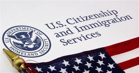 USAttorneys.com: Wish to become a US citizen? What are the benefits of naturalization?