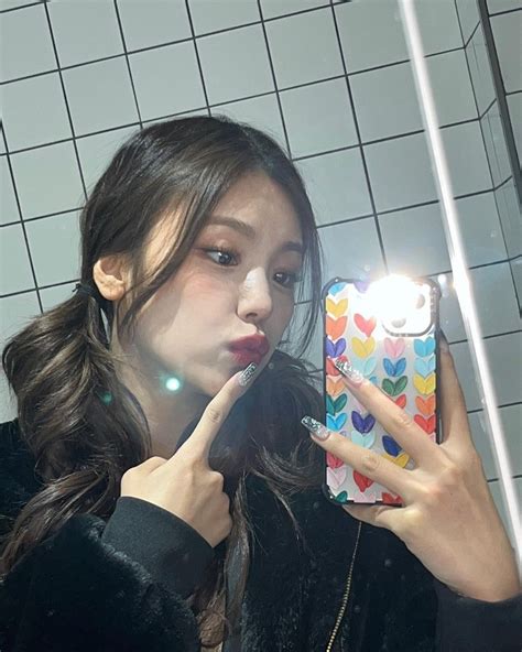 yeji pics on Twitter | Itzy, Instagram update, Instagram