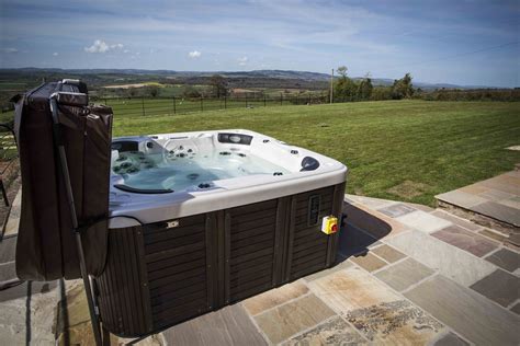 7 bedroom holiday cottage in Taunton Somerset, England | Hot-tub-cottages.co.uk