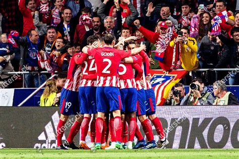 Atletico Madrid Players Celebrate Their 10 Editorial Stock Photo ...