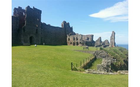 Tantallon Castle Info | Lothian, Scotland