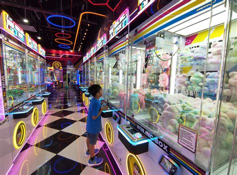 Funworld Destinasi Baru Liburan Keluarga di Grand Outlet Karawang ...