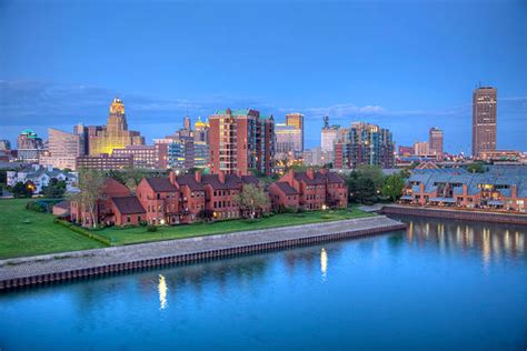 Buffalo Skyline Photos Stock Photos, Pictures & Royalty-Free Images - iStock